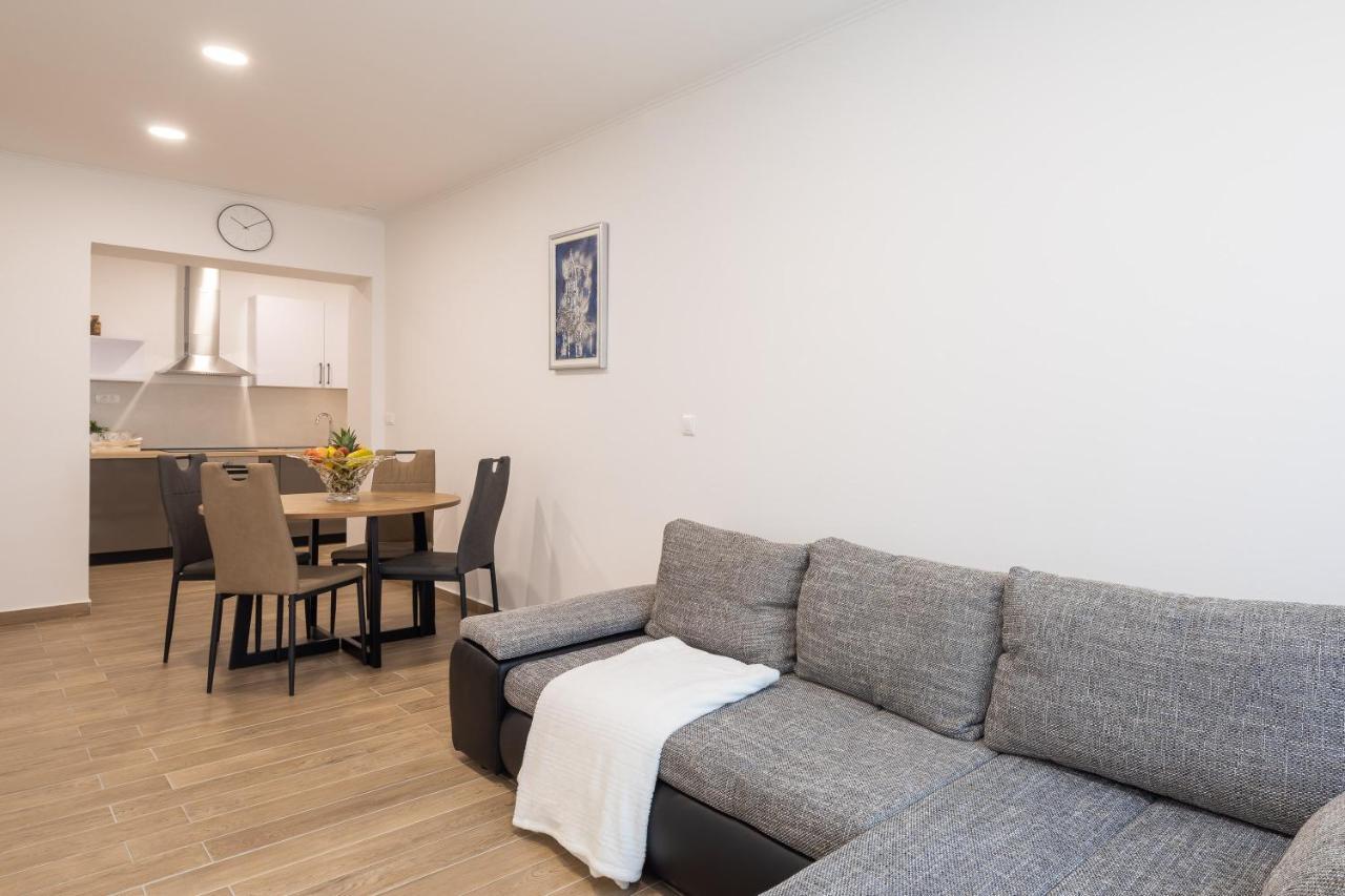 Direct Beach Apartments Jesenice  Luaran gambar