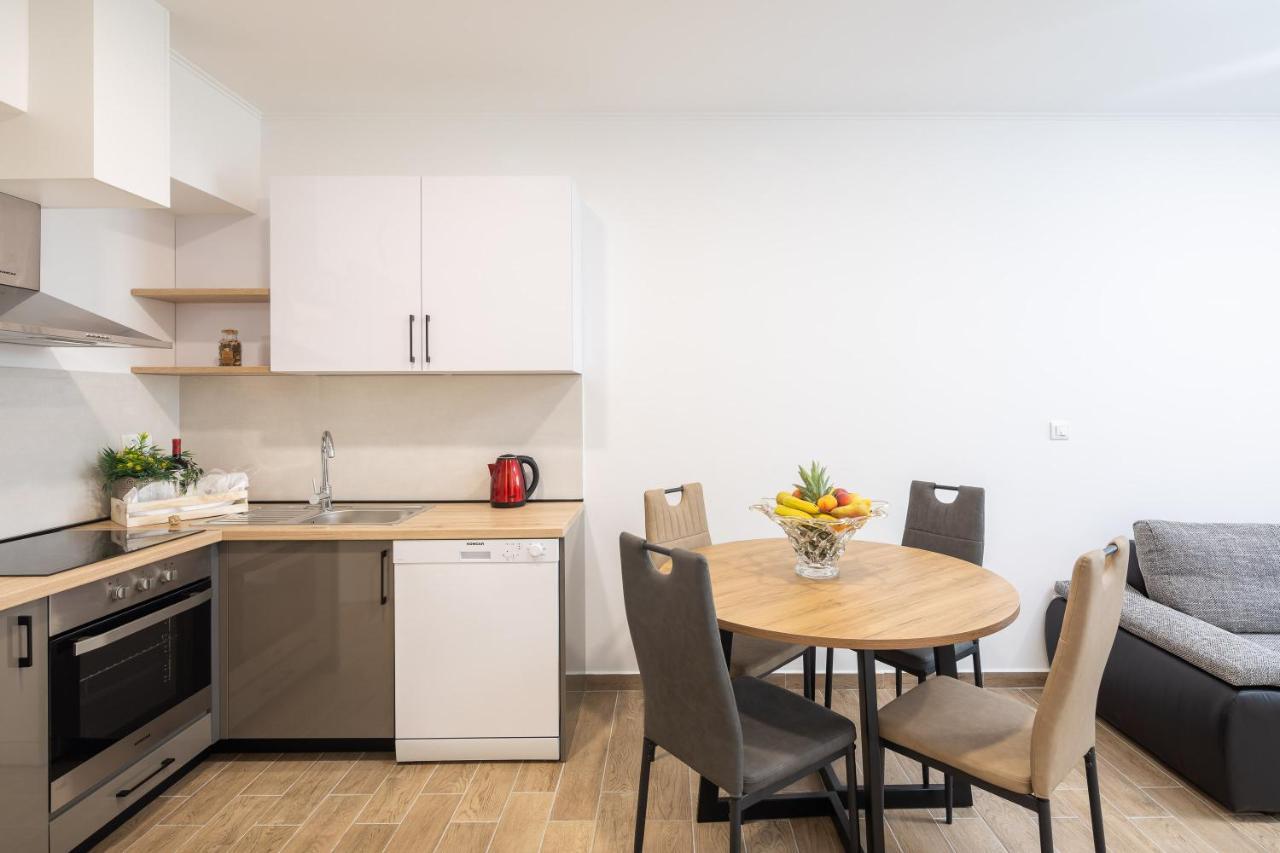 Direct Beach Apartments Jesenice  Luaran gambar