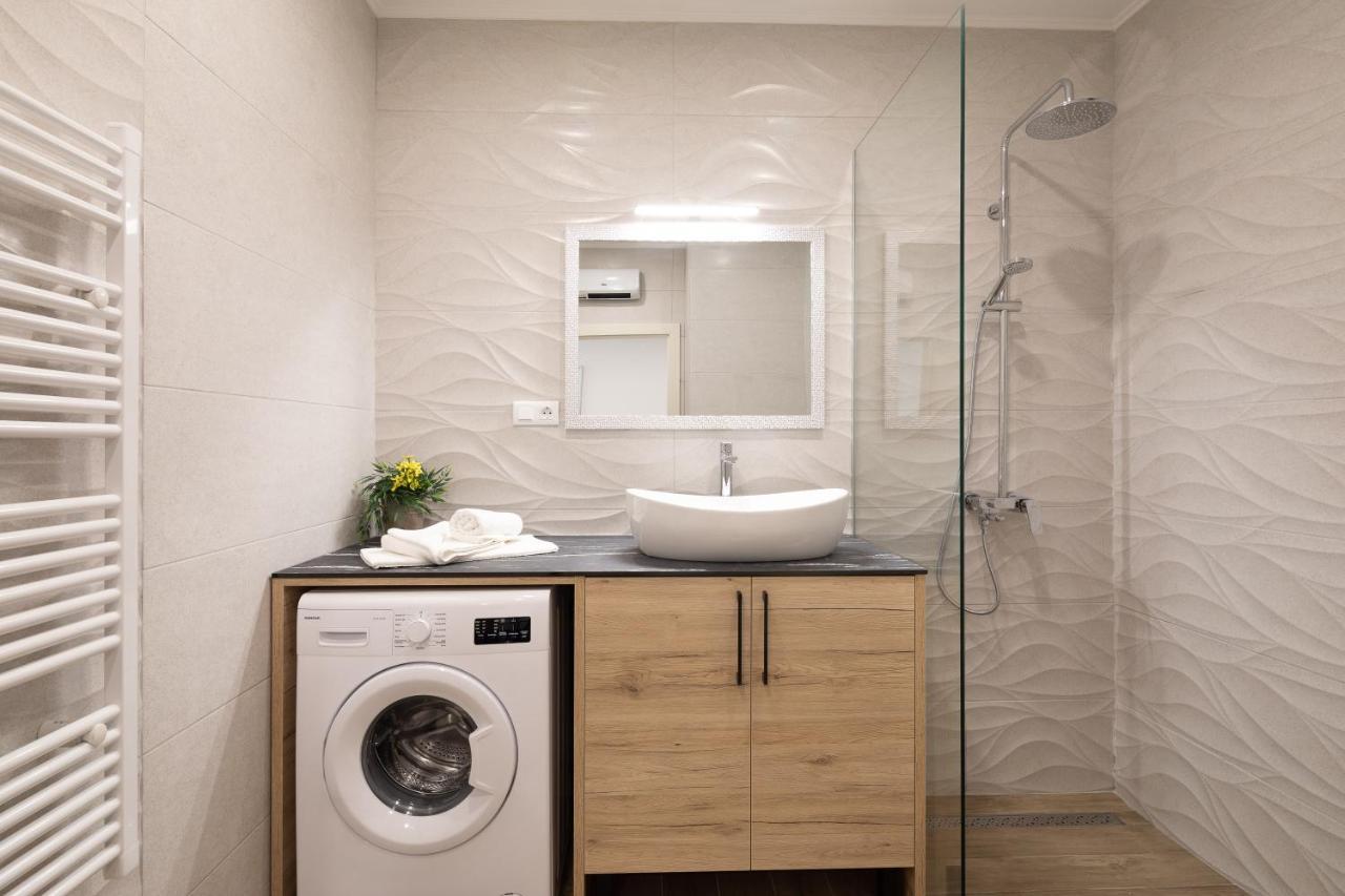 Direct Beach Apartments Jesenice  Luaran gambar