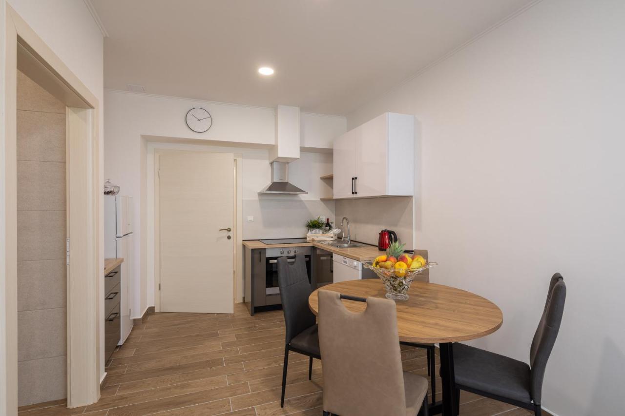 Direct Beach Apartments Jesenice  Luaran gambar